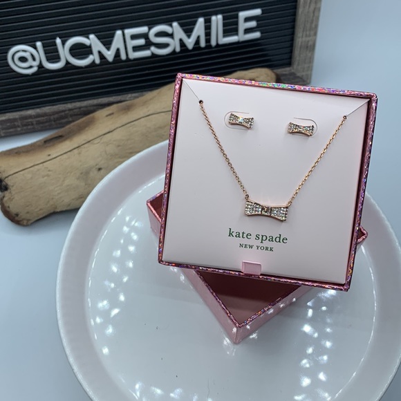 Kate Spade New York Bow and Pendent Set - Picture 1 of 7